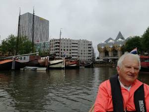 18-05-13-willem-koot-met-kubuswoningen