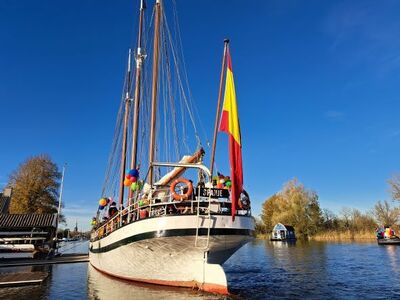 20221112-sinterklaasboot-bij-rvw