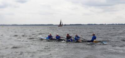 21-08-23-coastal-rowing-zeilboot