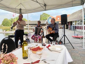 22-09-03-vrijwilligersmaaltijd-15-muziek-1