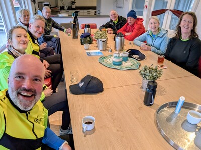 98708865-f322-4f35-ad3d-4be5eb734d41-1 2